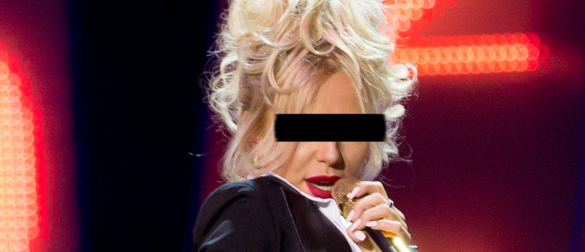 Piosenkarka Dorota R. z policyjnym dozorem