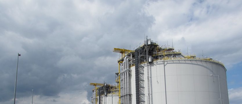 Zamknęli przestrzeń powietrzną nad terminalem LNG