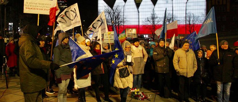 KOD o przeszłości i wolności