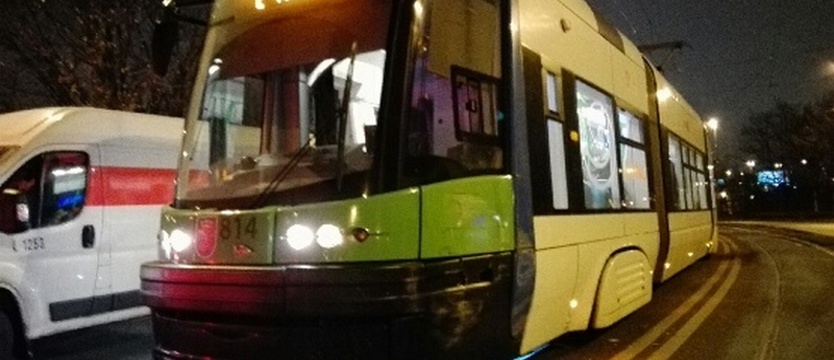 Autobus uderzył w tramwaj