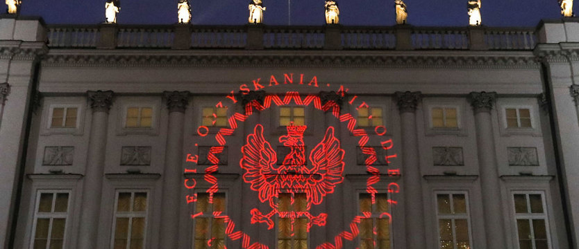 Iluminacje z okazji obchodów 100-lecia niepodległości