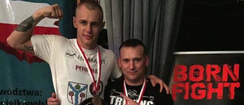 Boks. Wygrał turniej ze złamaną ręką