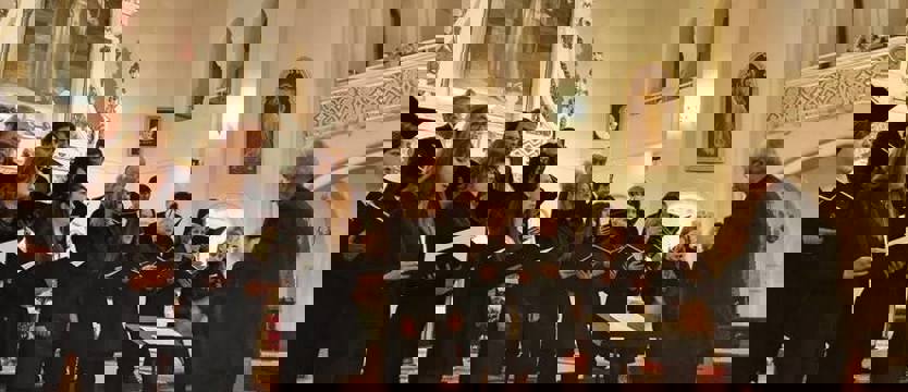 Chórzyści PUM dla pacjentów