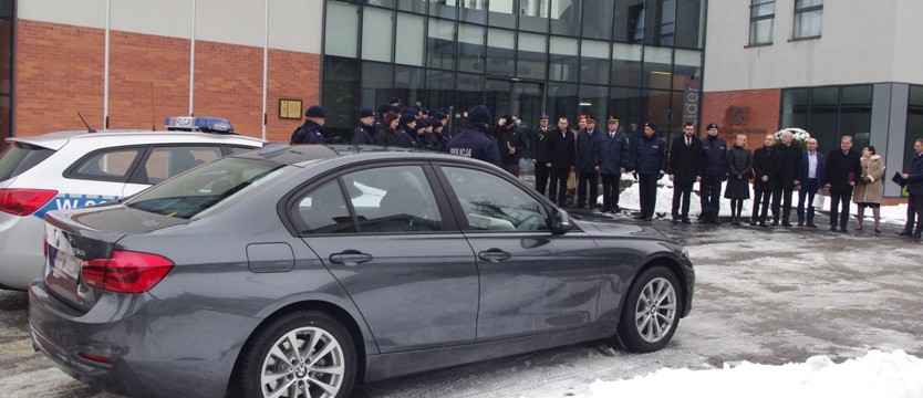 Pierwsze BMW dla policjantów w regionie. Drżyjcie piraci drogowi!