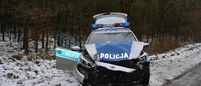 Wjechał w radiowóz wezwany do kolizji