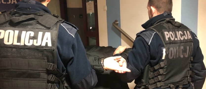 Policjanci udawali, że chcą sprawdzić licznik i zatrzymali poszukiwanego