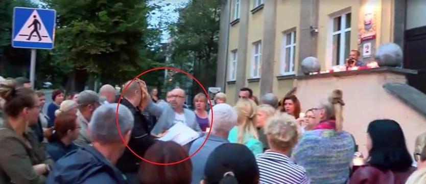 Atak pizzą podczas protestu. Sprawa trafiła do sądu