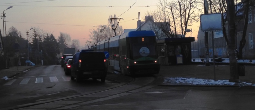 Korek po kolizji z tramwajem