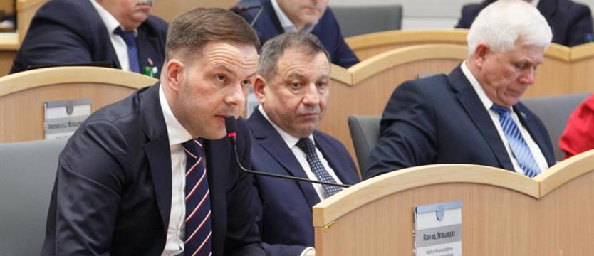 Ostatnia sesja tej kadencji. Kto jest najsprytniejszy w sejmiku...