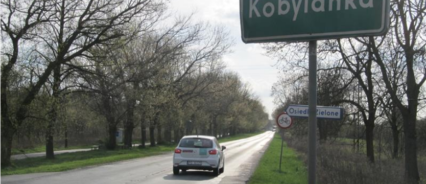 Stój na mrozie i módl się, żeby bus przyjechał