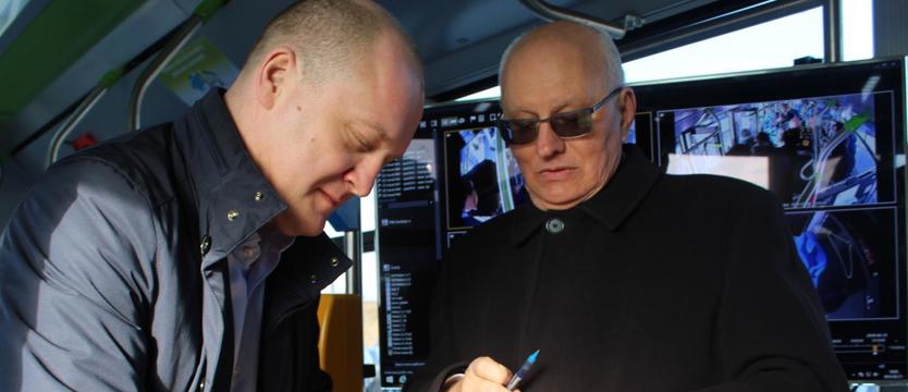 Podpisali umowę na autobusy hybrydowe