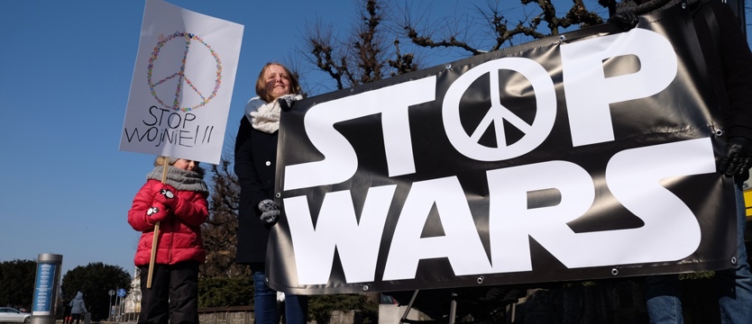 Szczecin solidarny z ofiarami wojen. Peace, czyli książki zamiast bomb