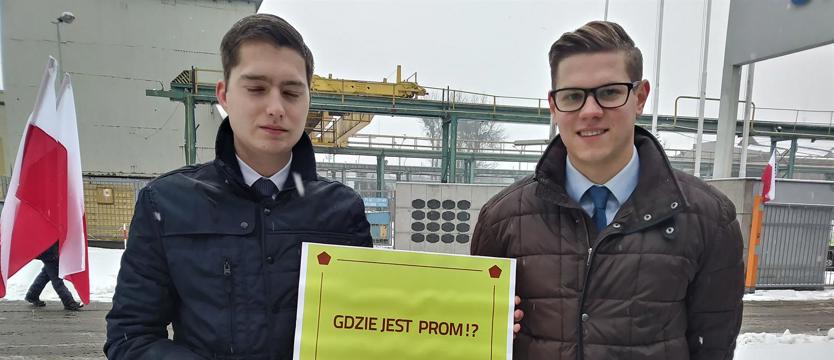 Młodzi Demokraci pytają o prom