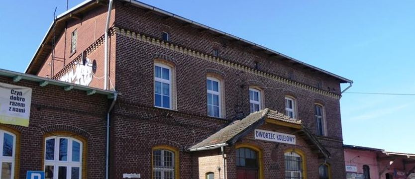 Rybacy wesprą „Poczekalnię Kultury”. Dworzec zmieni przeznaczenie