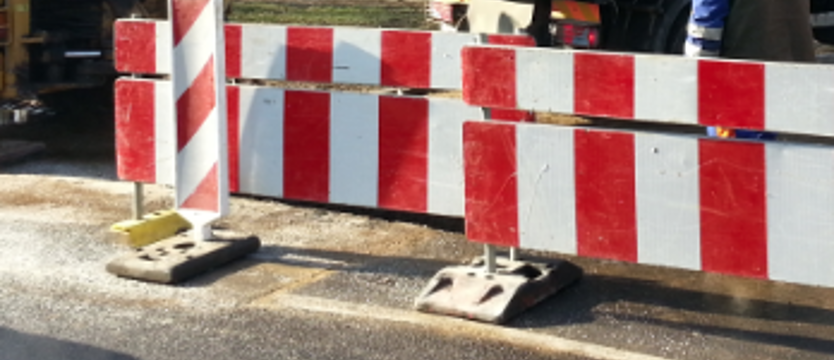 Awaria wodociągu na ulicy Bohaterów Warszawy