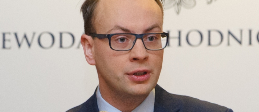 Krzysztof Kozłowski kieruje zespołem do walki z faszyzmem