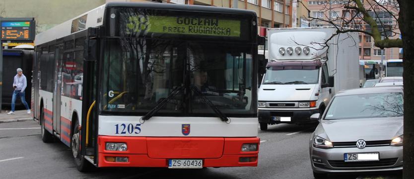 Autobus blokował pl. Rodła