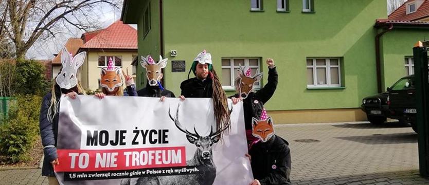 BASTA! na TAK