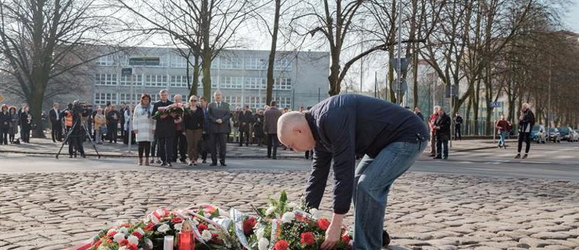 W Szczecinie upamiętnili ofiary katastrofy smoleńskiej