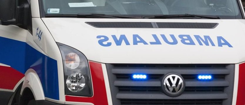 W szpitalu zmarł mężczyzna. Prokuratura: pobił go policjant