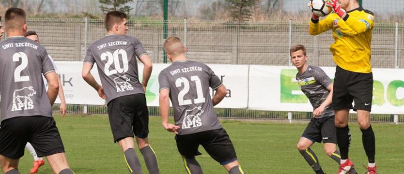 Piłka nożna. Piąty mecz, piąta wygrana Świtu