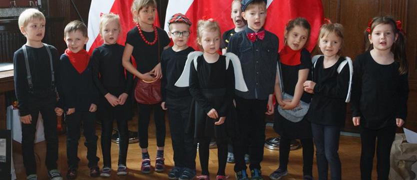 Radosna i muzyczna