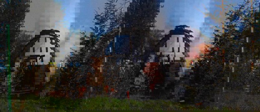 Spłonęła tawerna nad jeziorem Lubie. Milion złotych strat