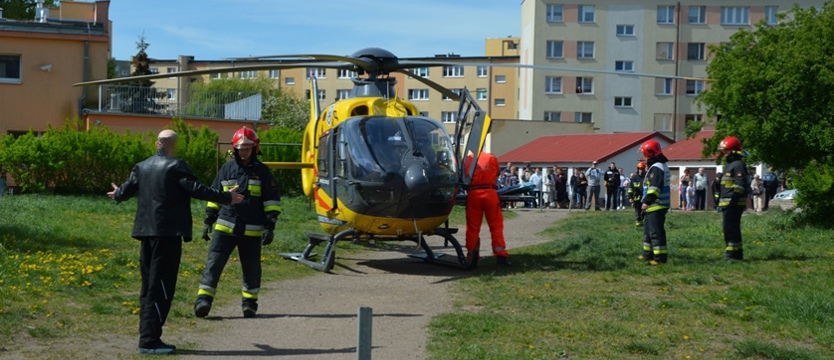 Kobieta umierała, a on się awanturował, bo... zakurzyli mu auto