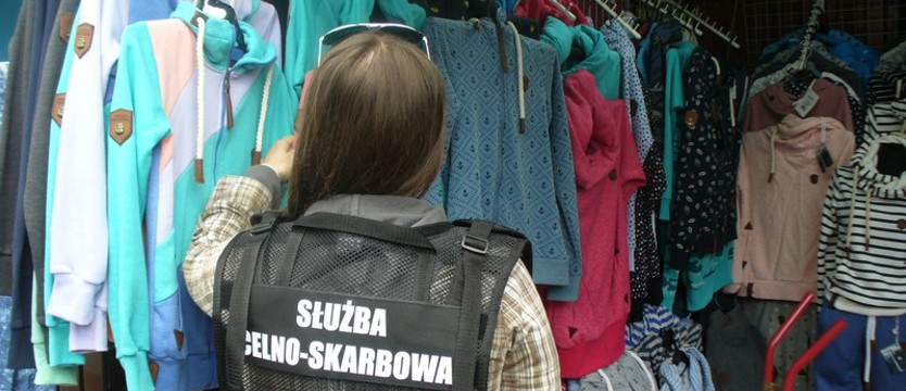 Podróbki na straganach