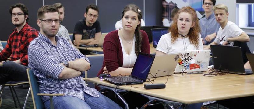 Bezpłatna nauka programowania na IAI PHP CAMP