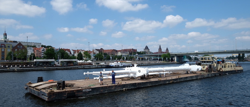 Maszt Maciejewicza w drodze na Łasztownię