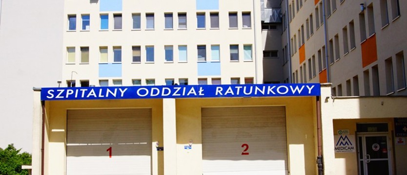 Zbiorowe zatrucie dopalaczami. Jedna osoba w stanie ciężkim