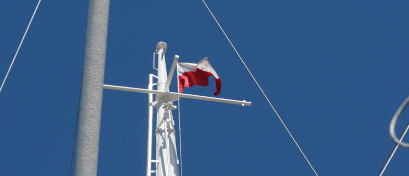 Bandera na maszcie Maciejewicza