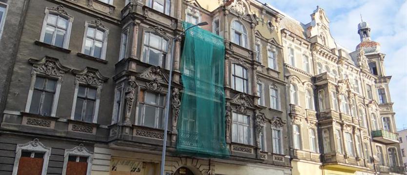 Pustostany po LCD znów na sprzedaż