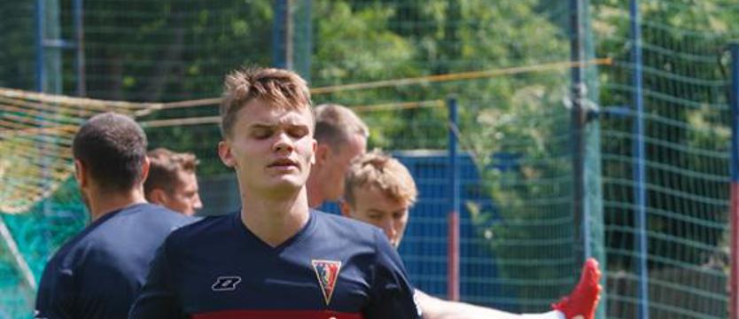 Piłka nożna. 29 portowców jedzie do Wronek