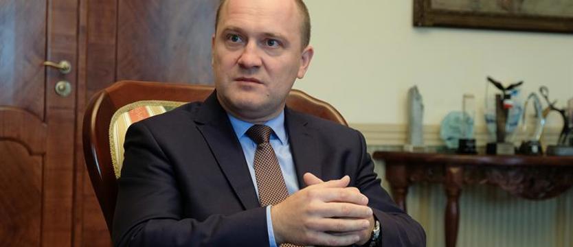 Radny zaatakował prezydenta. Mając belkę we własnym oku...