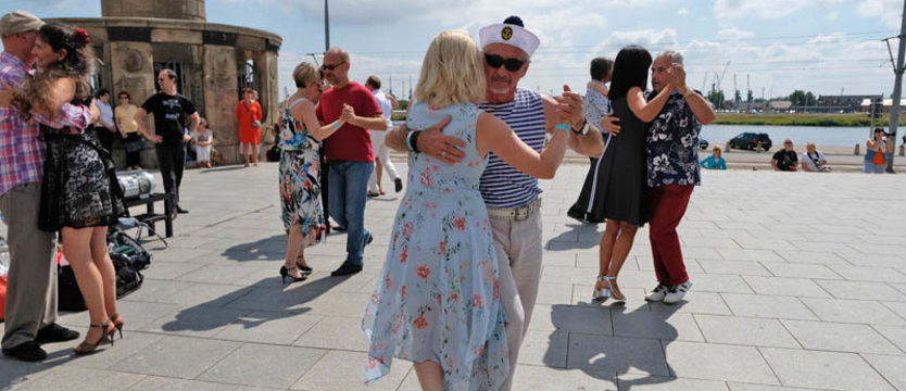Niedzielne tango na Wałach