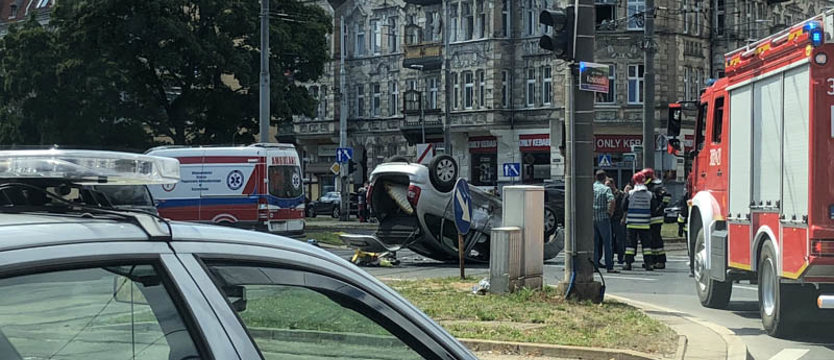 Auto dachowało na pl. Kościuszki