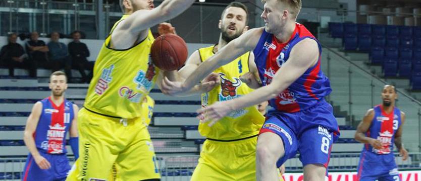 Miasto płaci klubom sportowym coraz więcej