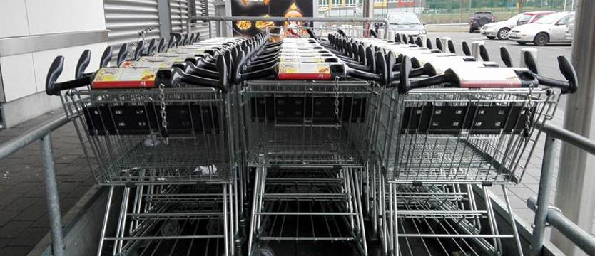 Pierwsze miesiące bez niedzielnego handlu