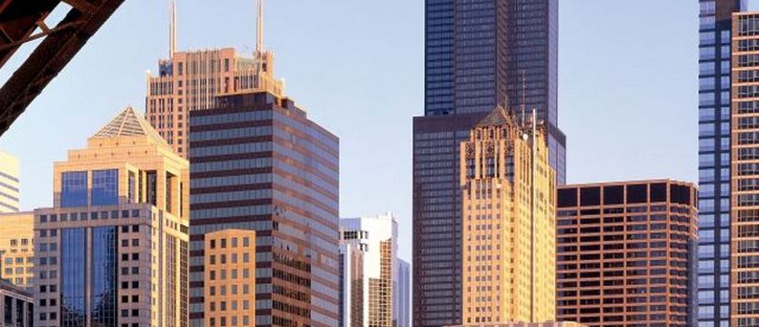 Pięciu zabitych, 44 rannych w strzelaninach w Chicago