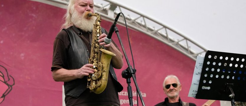 Wojtek Rapa Quartet i baśniowe tańce  w Różance