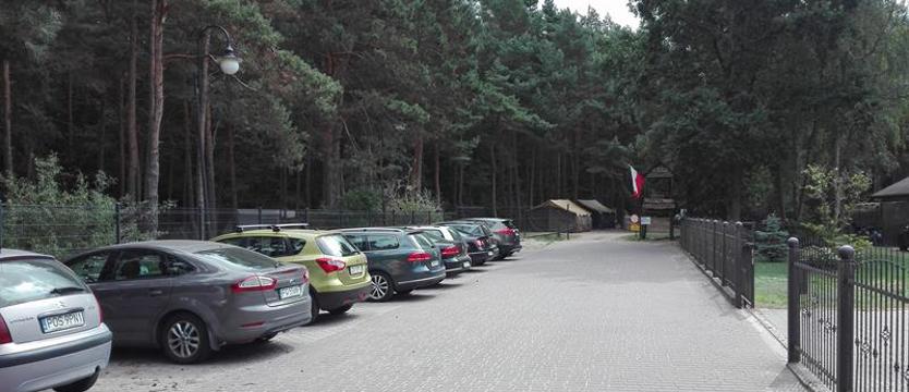 Gmina zafundowała radnemu parking