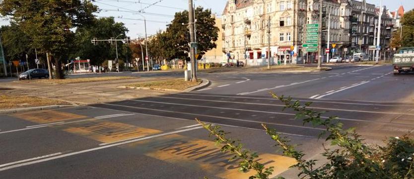 Nieczytelne „malowanki”