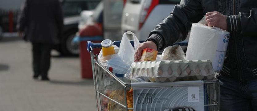 Młodzi Demokraci: Drastyczny wzrost cen i opłat