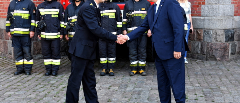 Nowe wozy i łodzie dla Ochotniczych Straży Pożarnych