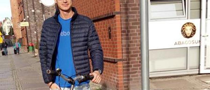Ukradziony rower miejski przemalował na czarno