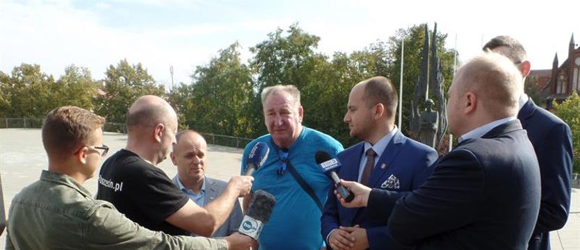 Nie manifestujcie na placu Solidarności