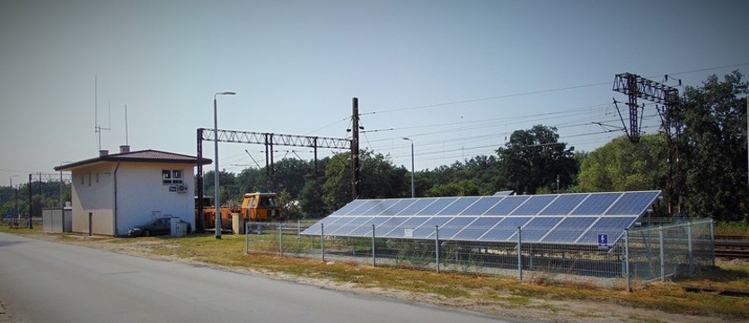 Nastawnie zasilane energią słoneczną