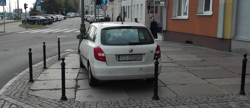 Słupki mu nie przeszkadzały